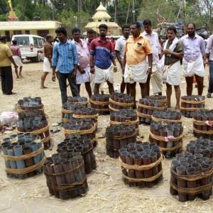 Kerala HC bans high-decibel fireworks in places of worship; Kollam toll 113