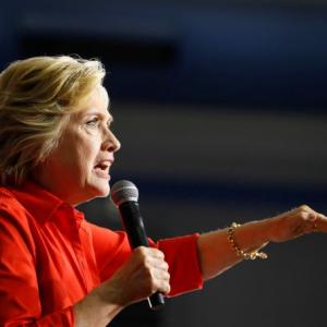 Clinton's troubles escalate as FBI reviews new 650,000 emails