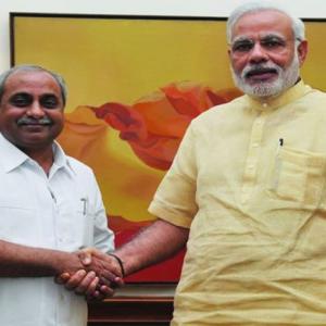 'New Guj CM needs to be popular, experienced'