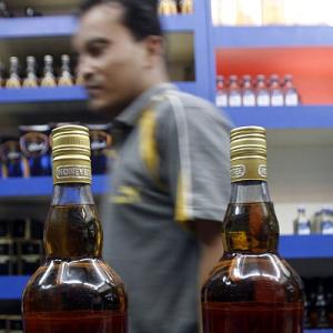 Supreme Court ban on liquor shops along highways to stay