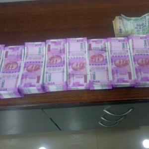 Rs 93 lakh in new notes seized by ED in K'taka, 7 middlemen arrested