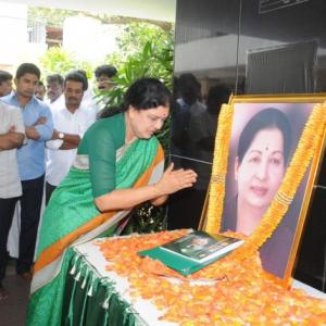 AIADMK to take orders from Chinamma from Jan 2