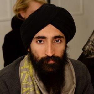 US-based Sikh actor gets apology after barred from boarding flight