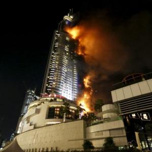Huge fire erupts at Dubai hotel shortly before New Year celebrations