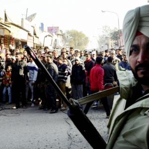 'Salaam Alaikum': Reply on thrashed Punjab police SP's phone