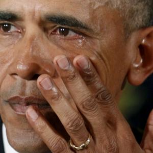 PHOTO: Obama weeps as he unveils gun control measures