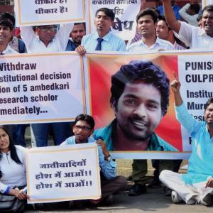 Dalit scholar suicide: Facing protest, Hyd Univ VC goes on