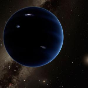 Neptune-sized planet lurks at edge of our solar system