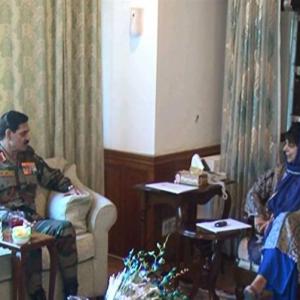 Army chief discusses security situation in Kashmir with Mehbooba