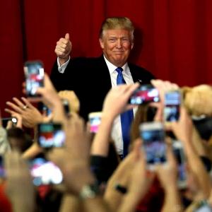 Trump wins Washington primary, needs 10 delegates to seal nomination