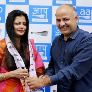 Kirti Azad's wife Poonam joins AAP