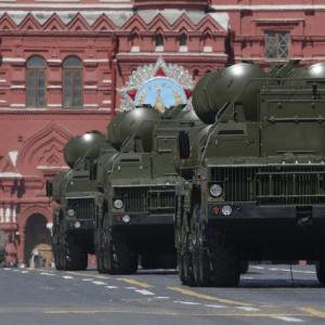 India to buy Rs 33,000 crore-worth S-400 air defence system from Russia