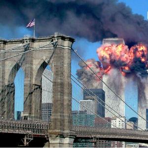 10 PHOTOS of 9/11 that no American will ever forget