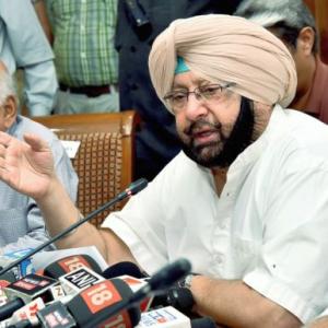 Amarinder offers to receive Abhinandan at Attari border, tweets request to PM