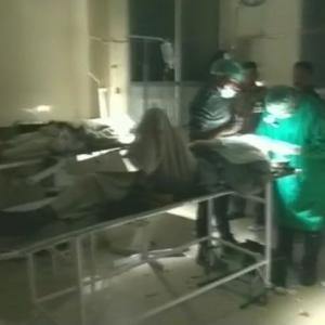 SHOCKING! 32 cataract patients operated in torchlight in UP hospital