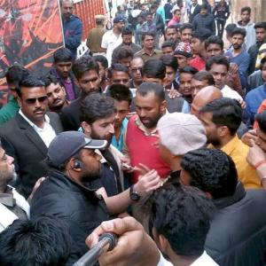 Sanjay Leela Bhansali attacked by protesters on Padmavati sets