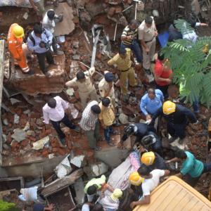 Ground floor change may have led to fall: CM on Mumbai building collapse