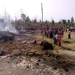 20 charred to death in fire at cracker factory in MP