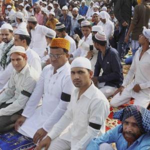 Faridabad lynching: Villagers sport black bands on Eid as mark of protest