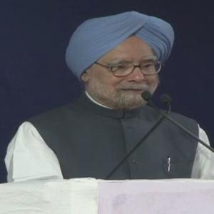 Note ban was organised loot, GST a nightmare: Manmohan