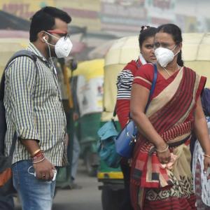 How to survive the Delhi smog: Dos and Don'ts
