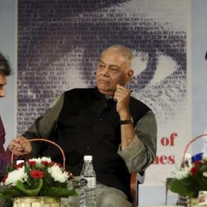 Yashwant Sinha shares dais with Kejriwal, Manish Tewari; BJP fumes