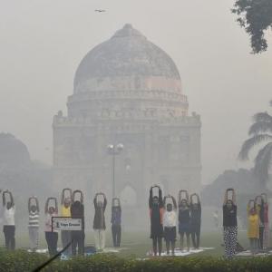 Day after Diwali, Delhi's air quality in 'severe' zone