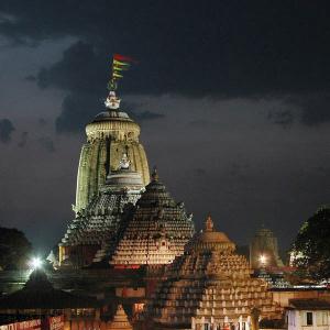 Temples must be open to all, not for 'only Hindus'