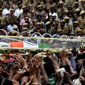 Marina burial for Karunanidhi; emotional Stalin breaks down