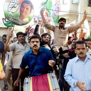 MP cliffhanger ends with Congress largest party but short of majority