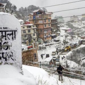 Winter Wonderland! Shimla receives season's first snowfall