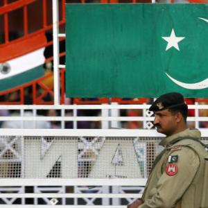 Pak expels Indian envoy; suspends bilateral trade