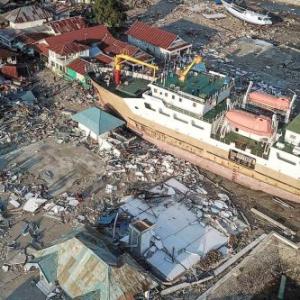 PHOTOS: Indonesia quake, tsunami toll jumps to 1,234