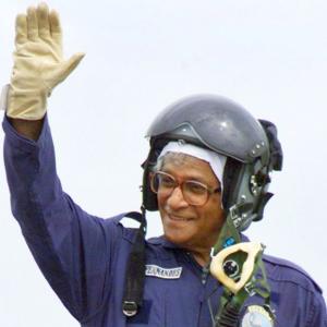 George Fernandes, former defence minister, dies at 88