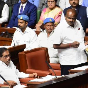 Kumaraswamy seeks trust vote, asks Speaker to fix time
