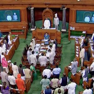 LS passes amendment to RTI Act, Oppn slams govt