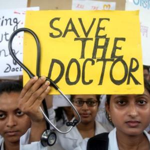 'Doctors must not be harmed by mobs'
