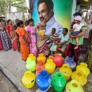 Kerala offers 20L litres drinking water, TN rejects it