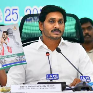 Jagan orders demolition of building built by Naidu