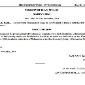 Prez rule revoked in Maharashtra at 5.47 am