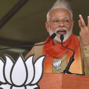 Cong spreading rumours about Art 370, punish it: Modi