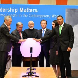 Gandhiji's ideals are our guiding light, Modi tells UN
