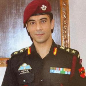 Parents drive 2,000 km for army officer's funeral