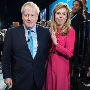 UK PM, fiancee announce birth of 'healthy baby boy'