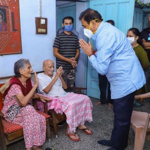 Capt Sathe had planned surprise visit on mom's b'day
