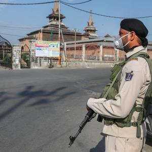 Kashmir BJP leader, shot by terrorists, succumbs