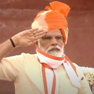 Salute our Corona warriors: PM on I-Day