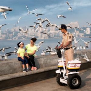 Rain or shine, Mumbai police is always there!