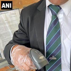 Coronavirus: Parliament security use mask, gloves