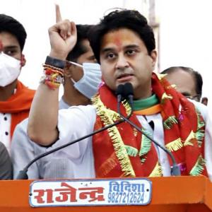 MP bypolls: Cong needs to win all seats, BJP only 9